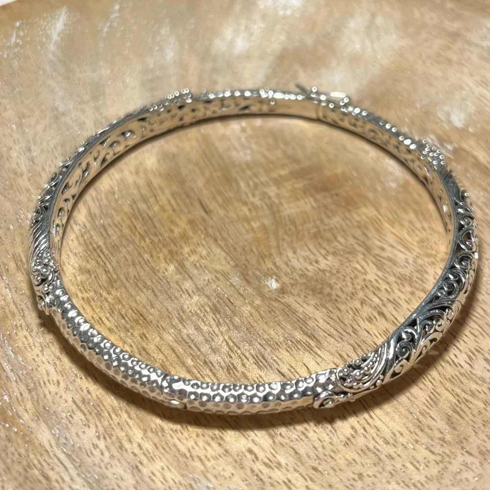 Sarda Artisan Sterling Silver Cut Out Filigree Scroll Hinged Bangle - Picture 5 of 16